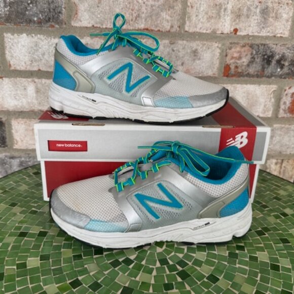 NEW BALANCE RUNNING COURSE W3040SB1 WOMENS 7 2E - Picture 1 of 11